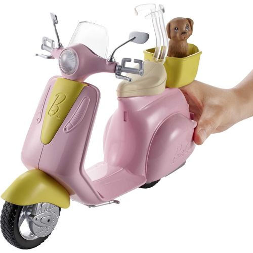 Barbie Scooter e Cagnolino: Divertimento su Due Ruote