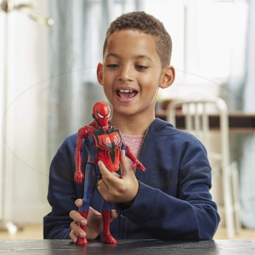 Spider Man Action Figure 30cm con Blast Gear - Hasbro | 22cm x 6cm x 30cm
