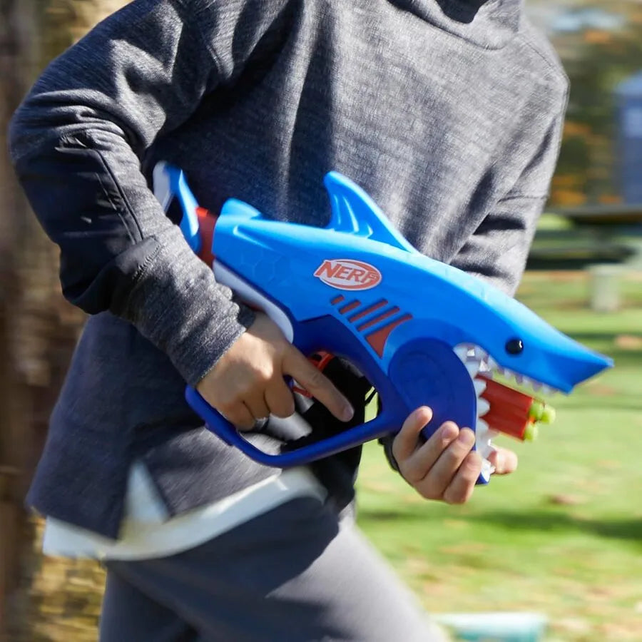 Nerf Junior Wild Sharkfire – Blaster Giocattolo Hasbro | 6,7cm x 40,6cm x 22,9cm