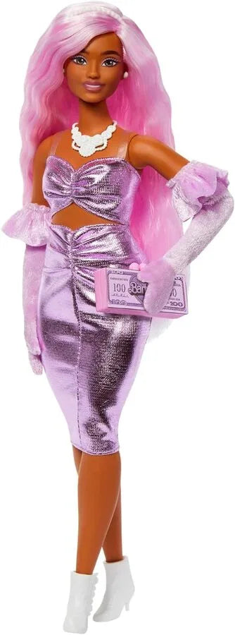Barbie Deluxe Style n.1, capelli rosa e abito lucido Barbiecore con accessori di lusso – Mattel | 4cm x 9,5cm x 29,5cm