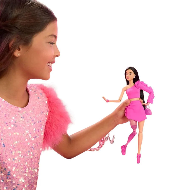 Barbie Deluxe Style n.2 - Mattel | 4 cm x 9,5 cm x 31 cm